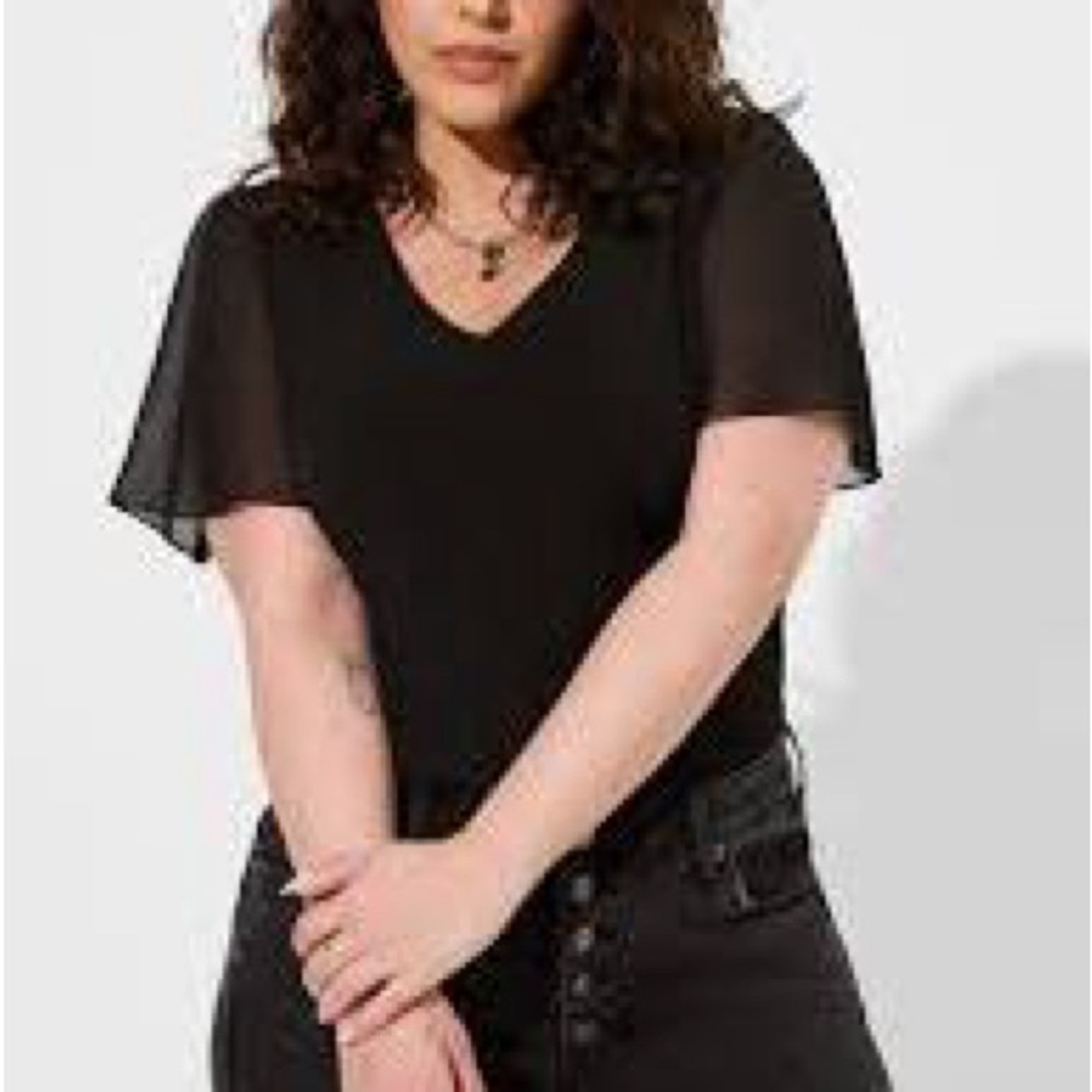 Torrid Studio Chiffon Sleeve Tshirt Size 3